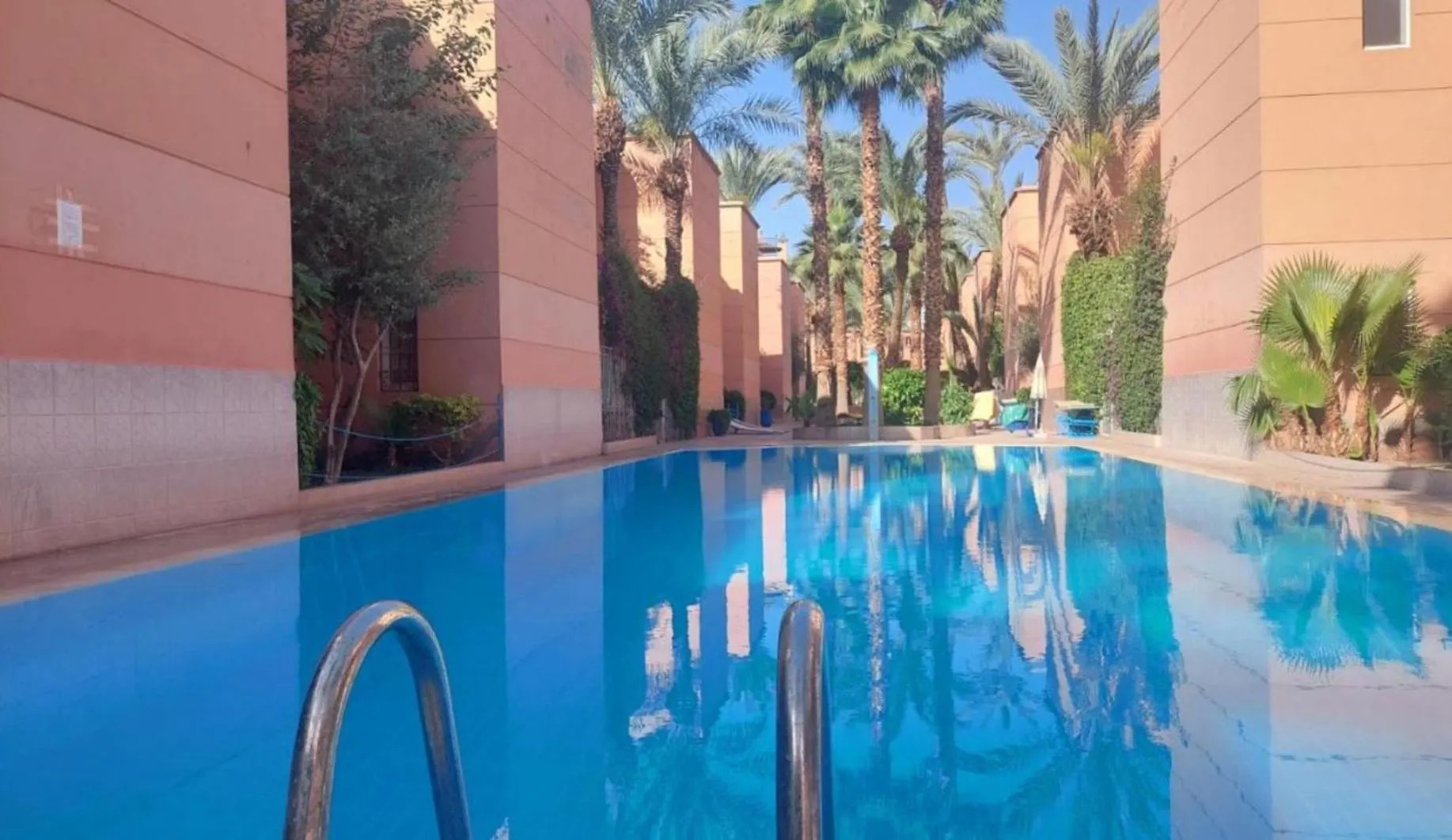 Riad Nezha Avec Jacuzzi Et 3 Piscines Au Coeur De Marrakesh Hotel