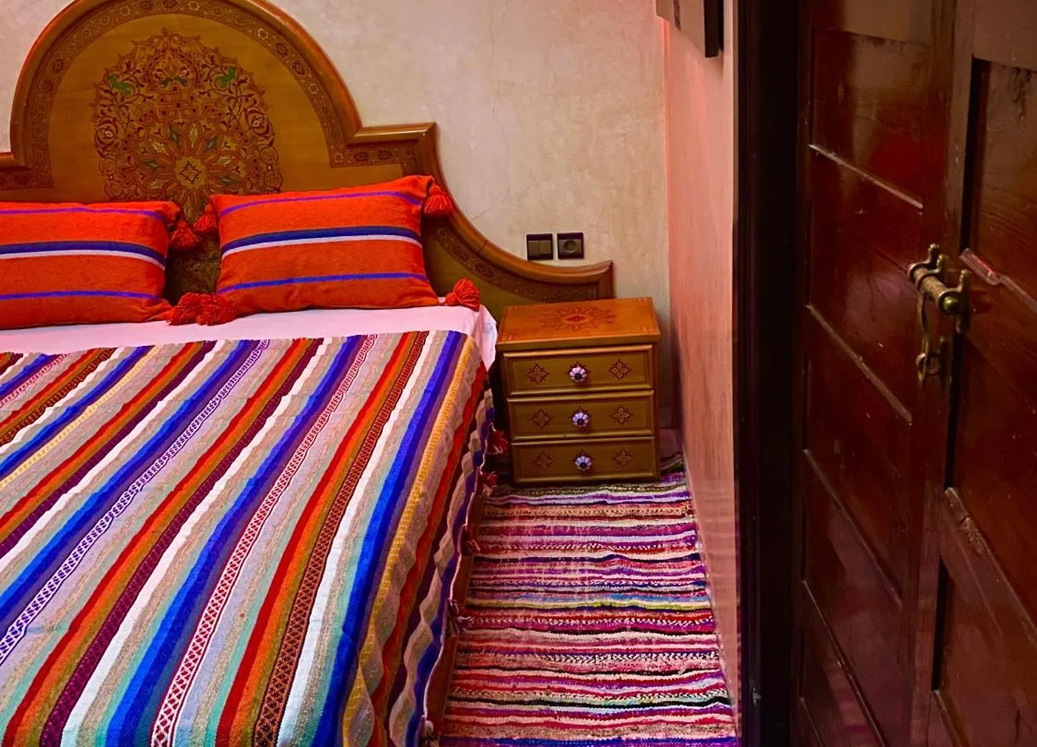 Riad Nezha Avec Jacuzzi Et 3 Piscines Au Coeur De Marrakesh