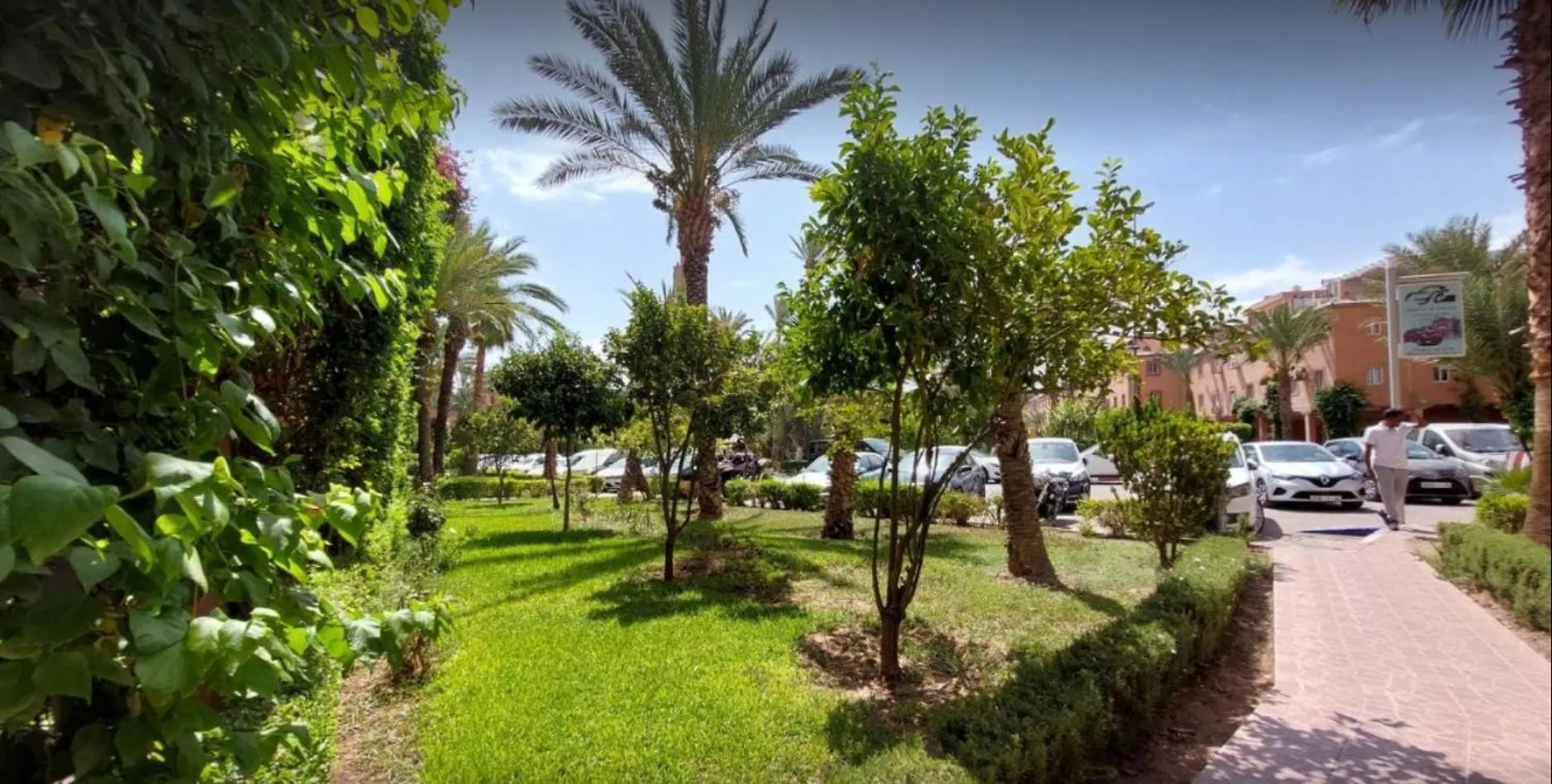 Riad Nezha Avec Jacuzzi Et 3 Piscines Au Coeur De Marrakesh 0*,