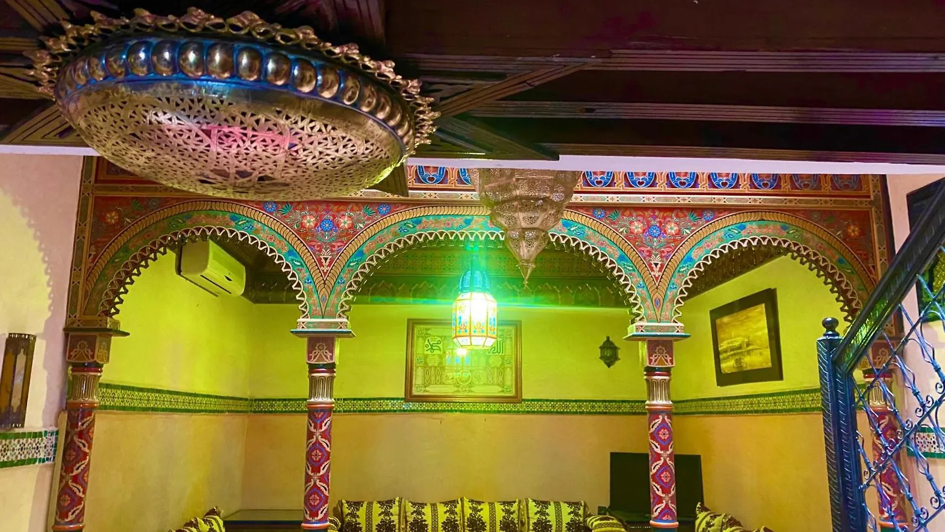 Riad Nezha Avec Jacuzzi Et 3 Piscines Au Coeur De Marrakesh Maroc