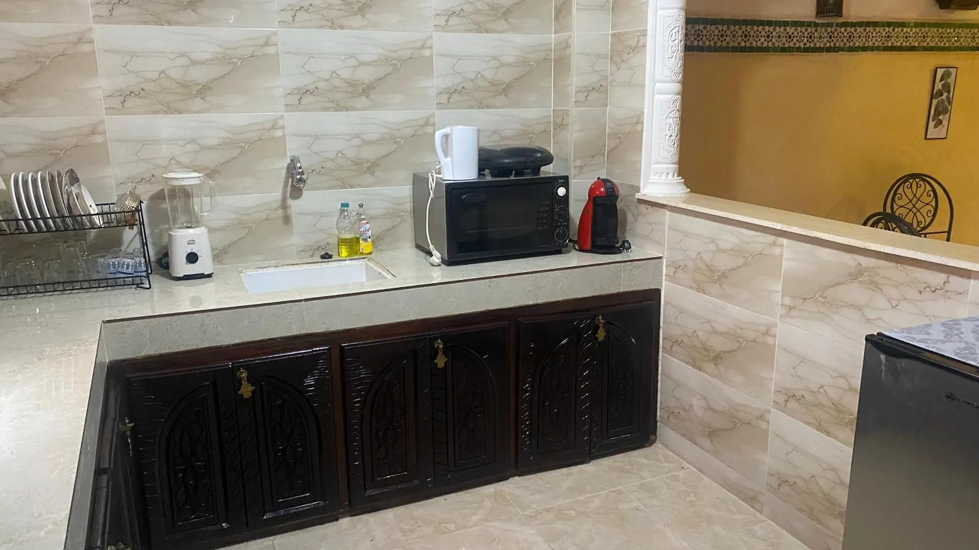 Hotel Riad Nezha Avec Jacuzzi Et 3 Piscines Au Coeur De Marrakesh