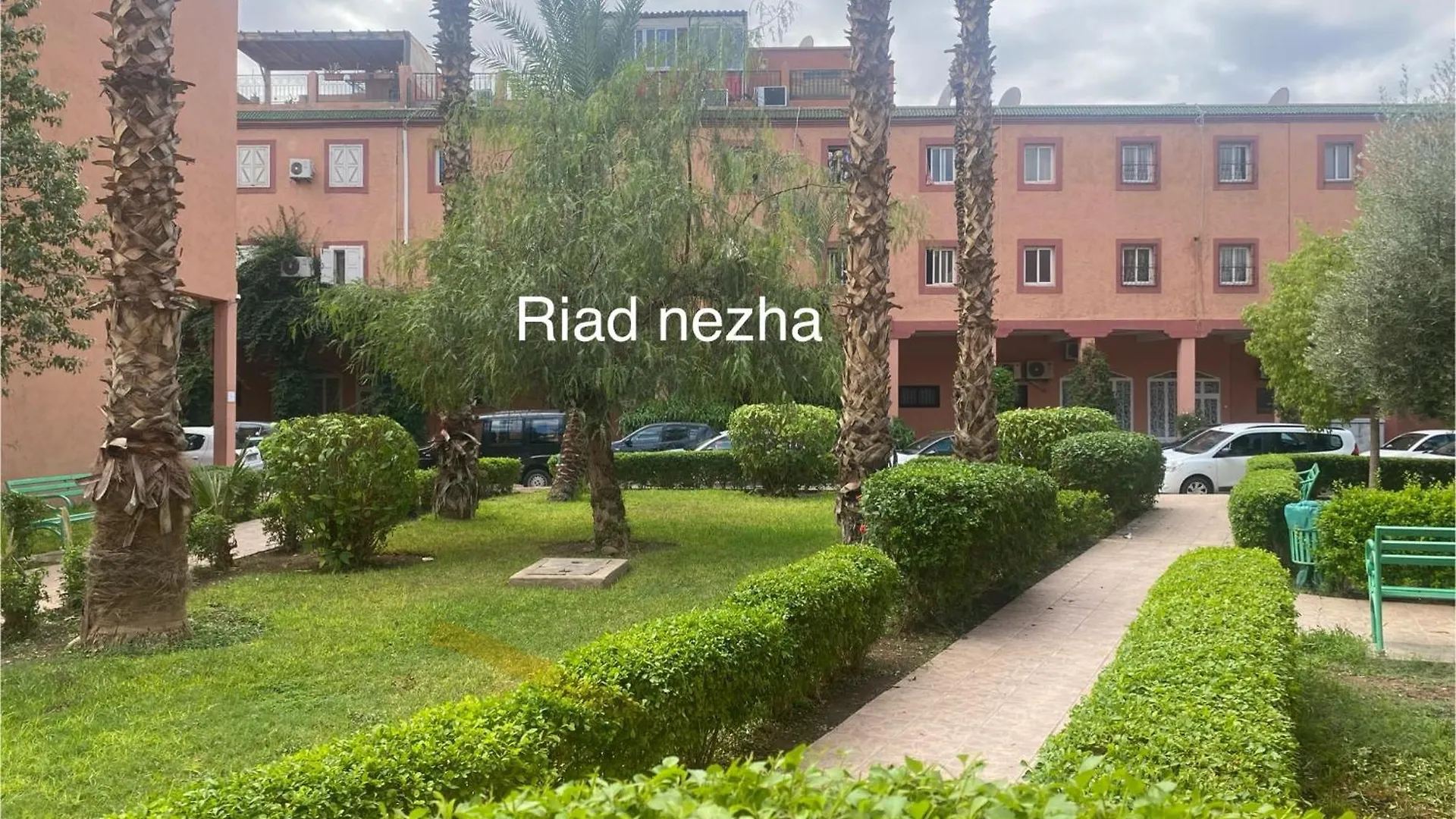 Riad Nezha Avec Jacuzzi Et 3 Piscines Au Coeur De Marrakesh 0*,  Maroc