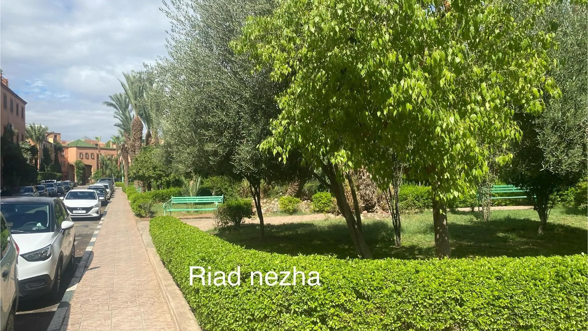 Riad Nezha Avec Jacuzzi Et 3 Piscines Au Coeur De Marrakesh Hotel