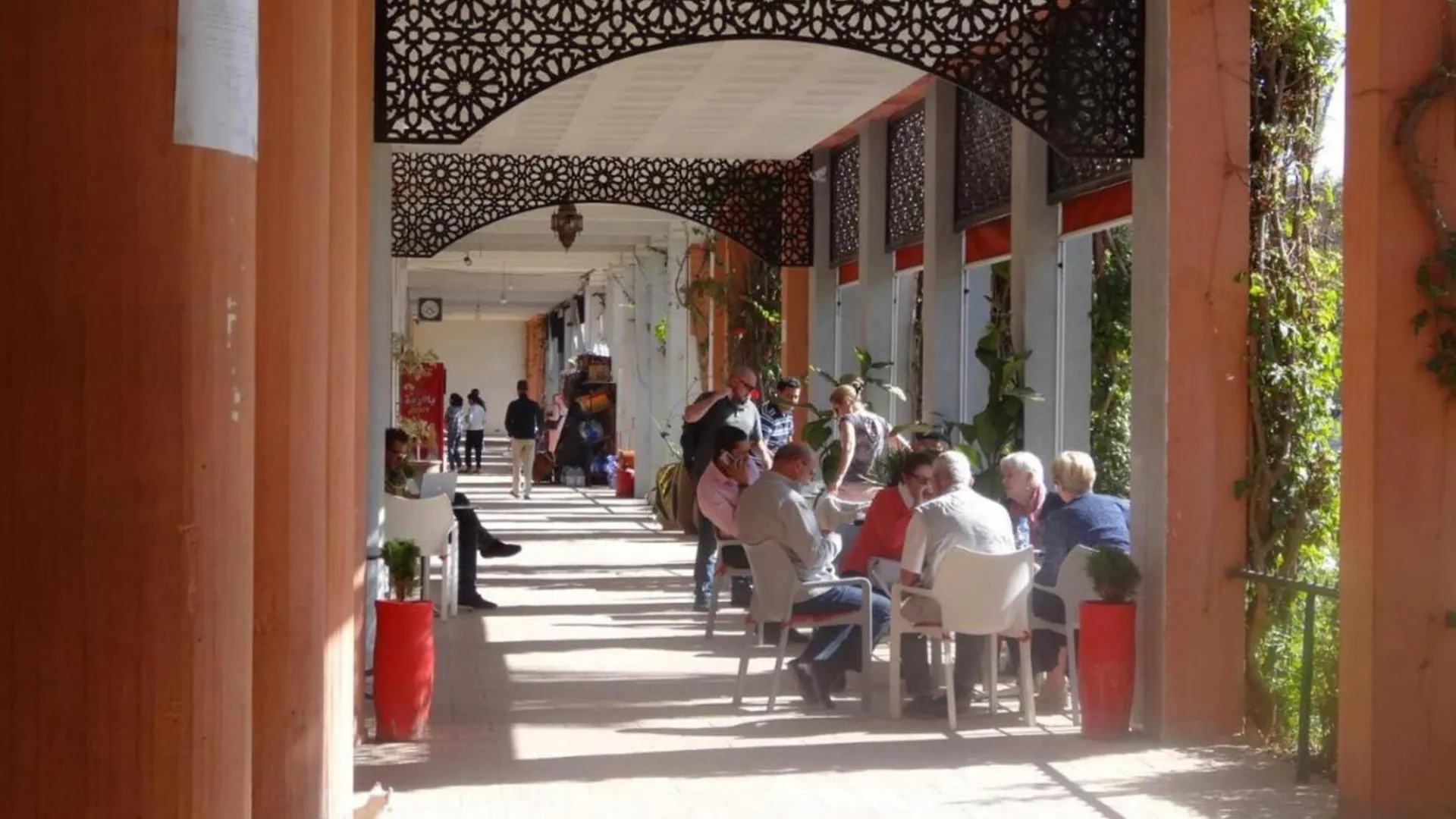 Riad Nezha Avec Jacuzzi Et 3 Piscines Au Coeur De Marrakesh Hotel