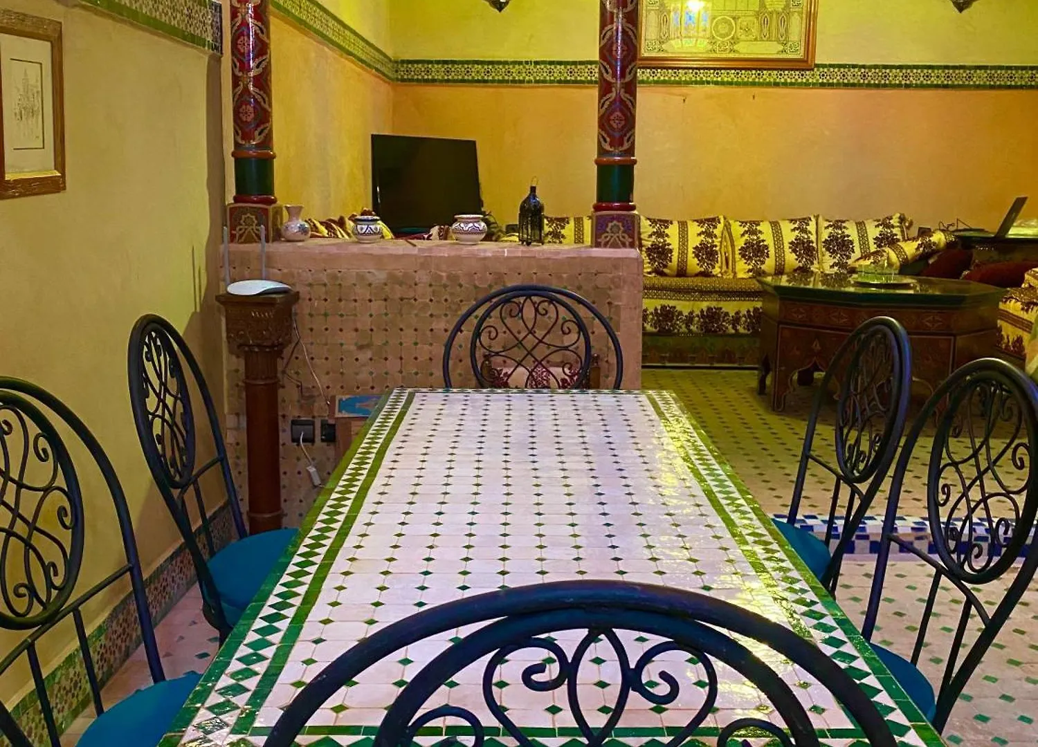 Hotel Riad Nezha Avec Jacuzzi Et 3 Piscines Au Coeur De Marrakesh