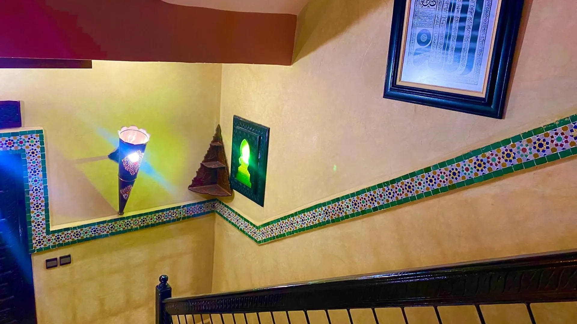 Hotel Riad Nezha Avec Jacuzzi Et 3 Piscines Au Coeur De Marrakesh
