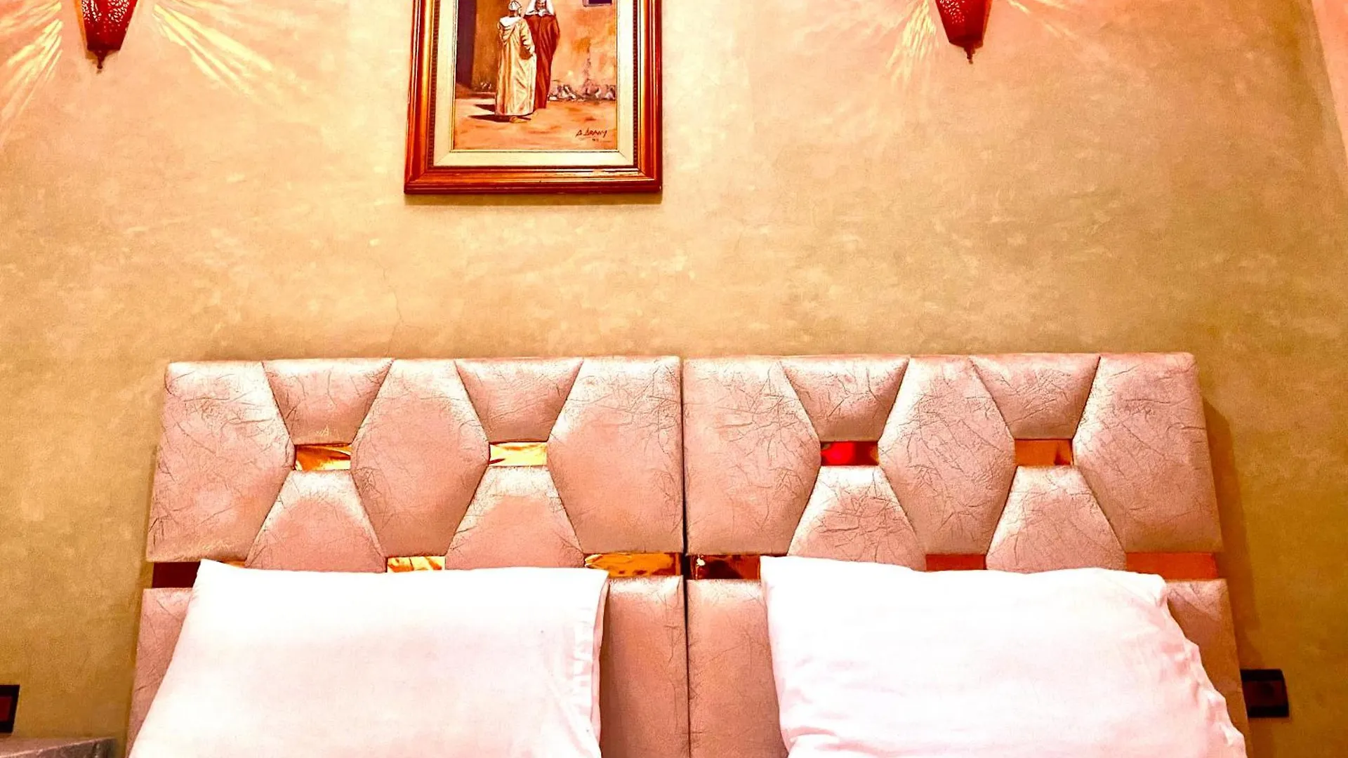 Riad Nezha Avec Jacuzzi Et 3 Piscines Au Coeur De Marrakesh Morocco