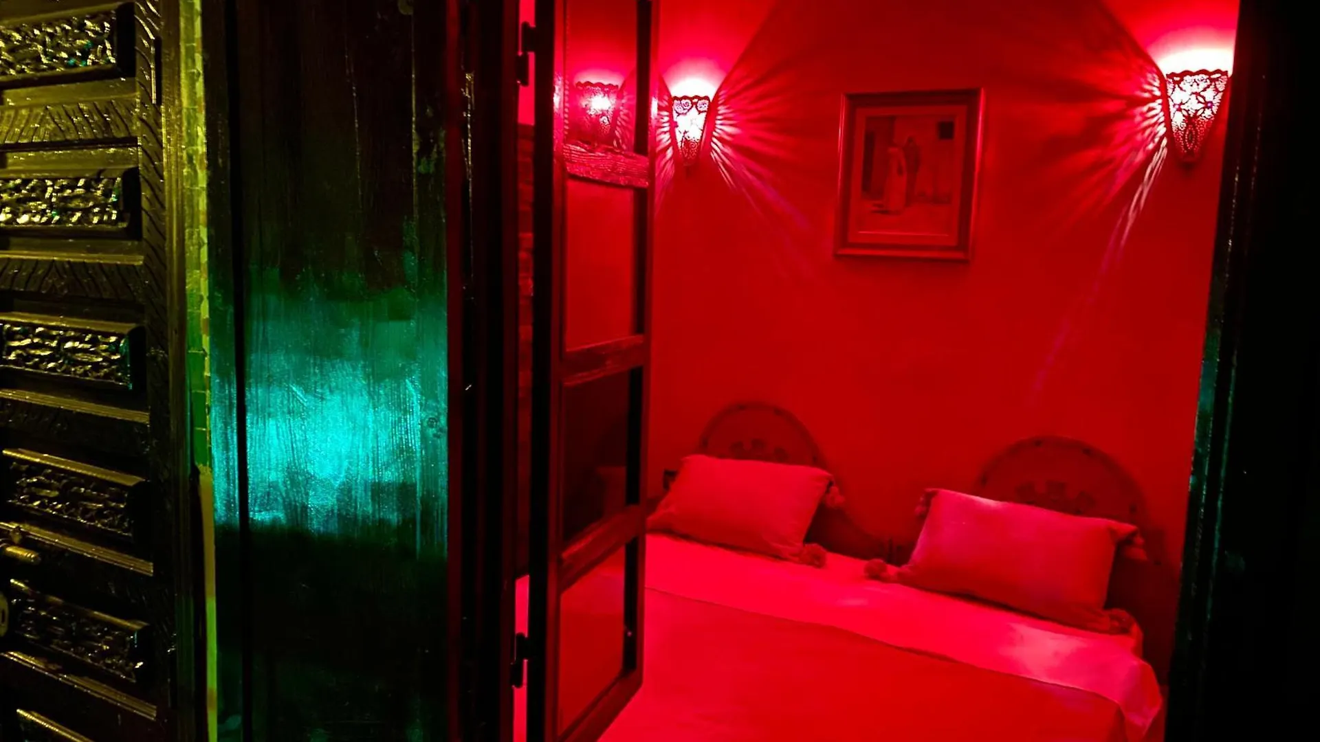 Hotel Riad Nezha Avec Jacuzzi Et 3 Piscines Au Coeur De Marrakesh